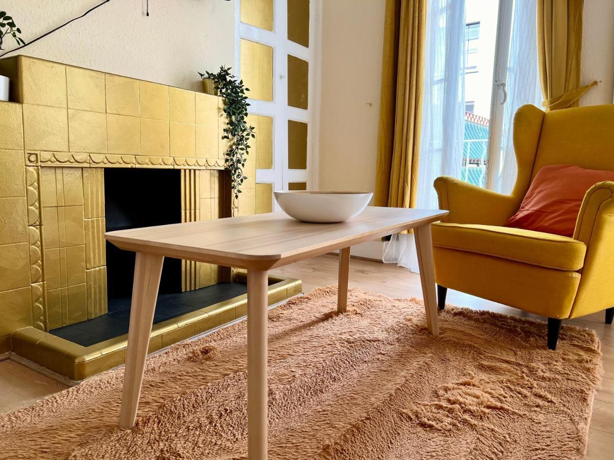 Candy Cafe Apartment London Ngoại thất bức ảnh