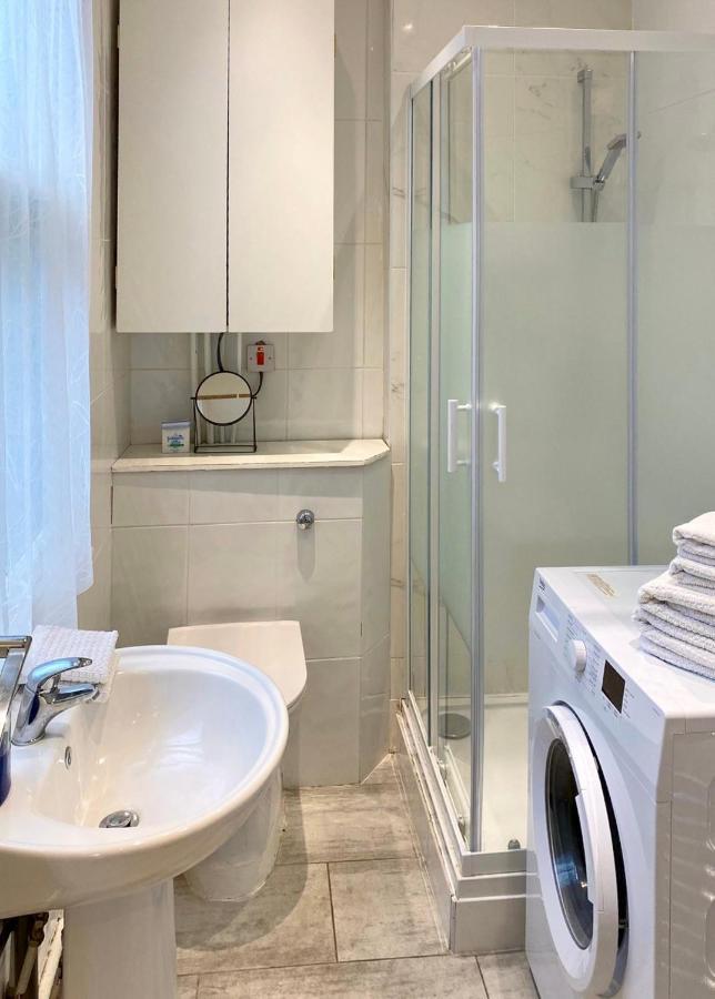 Candy Cafe Apartment London Ngoại thất bức ảnh