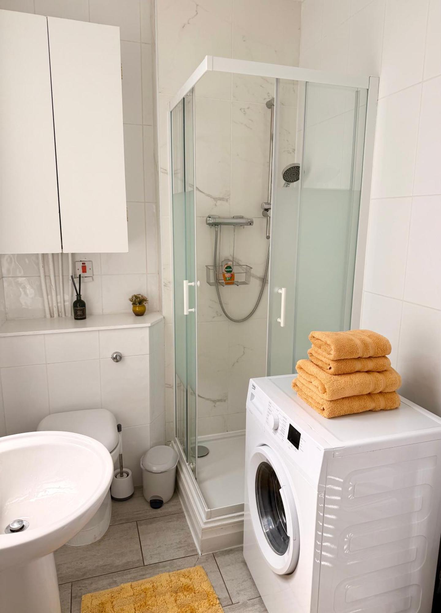 Candy Cafe Apartment London Ngoại thất bức ảnh